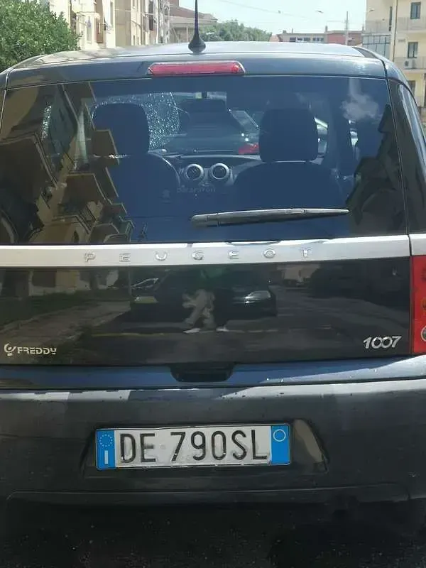 Usata Peugeot 1007 68 CV (50 kW) 2007 Monovolume