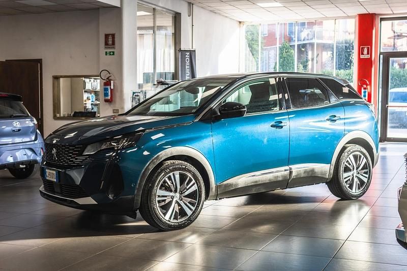 Usata Peugeot 3008 Allure 131 CV (96 kW) 2022 Blu Station wagon