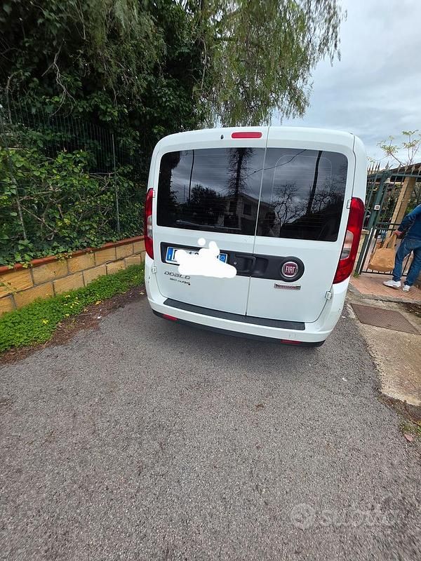 Usata Fiat Doblò 120 CV (88 kW) 2018 Bianco Monovolume