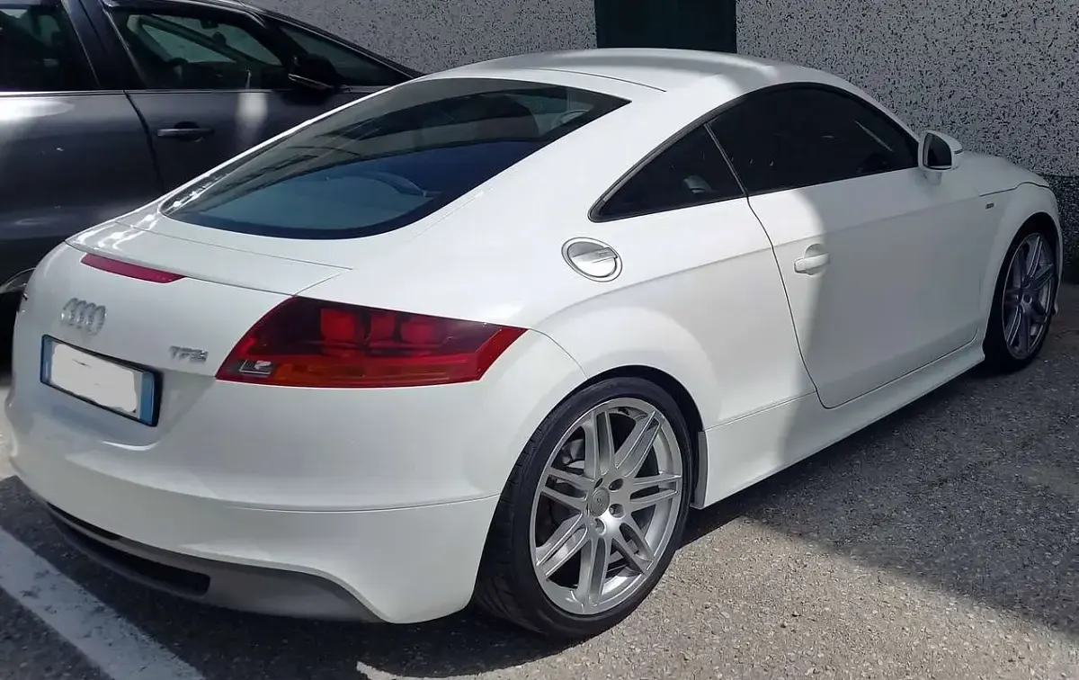Usata Audi TT Ambiente 160 CV (117 kW) 2011 Bianco Coupé