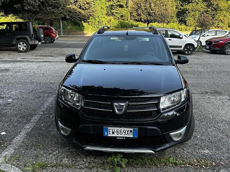 Brugt Dacia Sandero Stepway 90 HK (66 kW) 2013 Sort Sedan