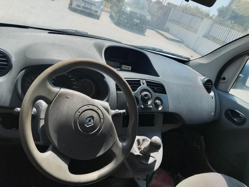 Usata Renault Kangoo Dynamique 85 CV (62 kW) 2008 Grigio Monovolume