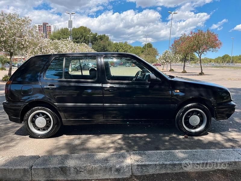 Usata VW Golf III 1996 Nero Berlina