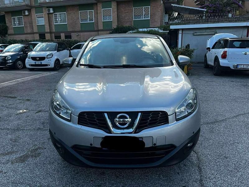 Grigio Usata 2011 Nissan Qashqai Tekna SUV | 3500 € (Super prezzo) - Immagine 1/4