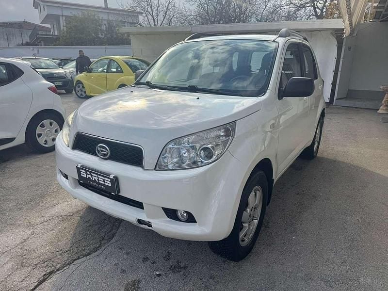 Usata Daihatsu Terios 86 CV (63 kW) 2008 Bianco SUV