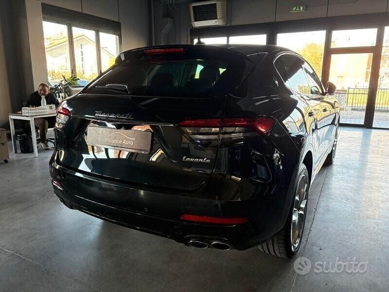 Usata Maserati Levante GT 330 CV (242 kW) 2022 Nero SUV