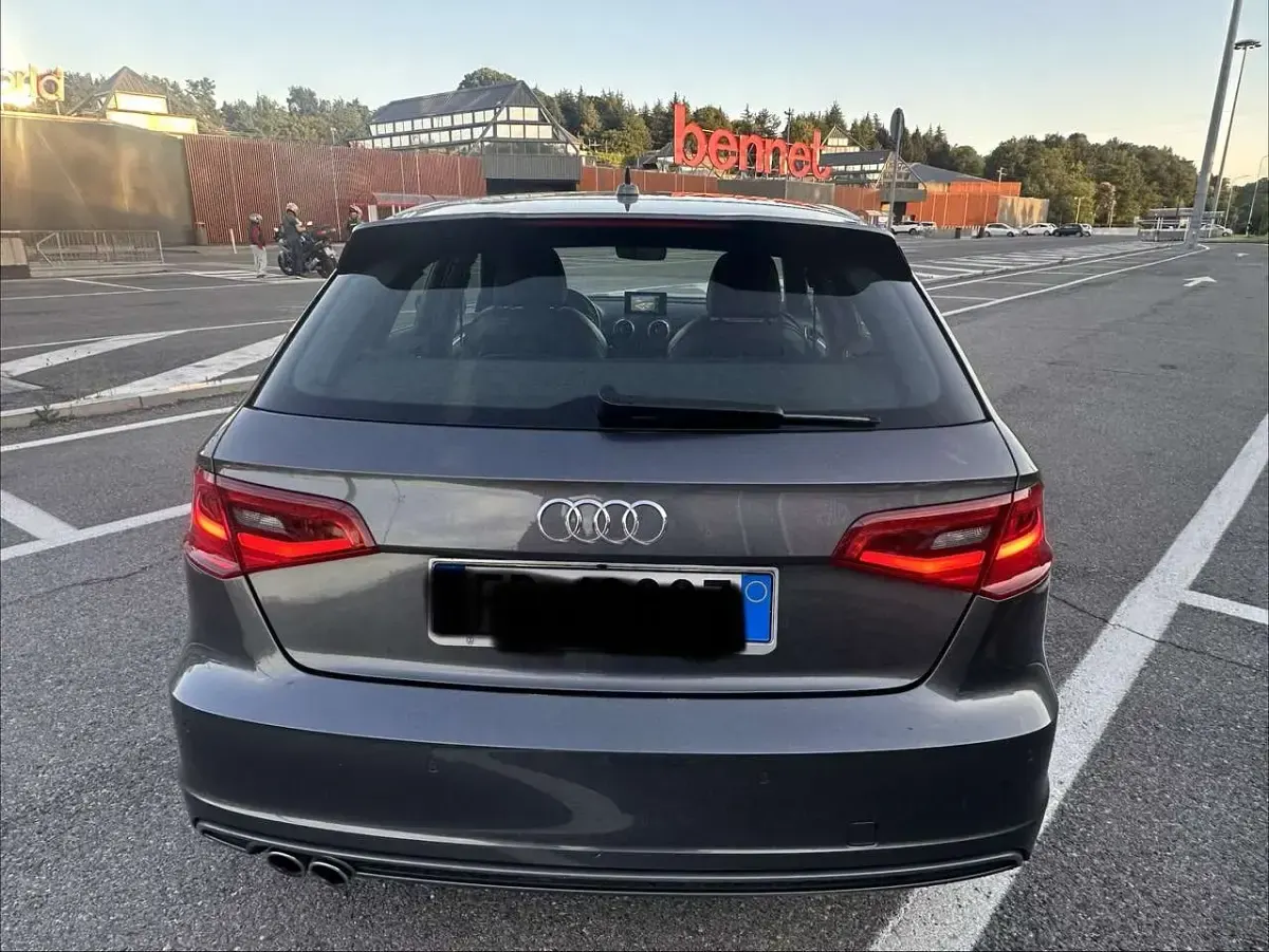 Usata Audi A3 S-Line 150 CV (110 kW) 2015 Grigio Berlina