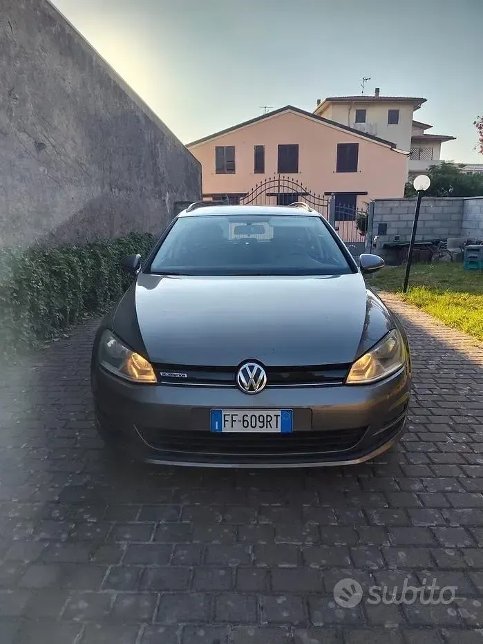 Usata VW Golf VII 110 CV (80 kW) 2016 Grigio Station wagon