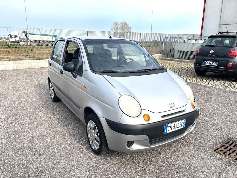 Grigio Usata 2004 Chevrolet Matiz SE Due volumi | 1100 € (Buon prezzo) - Immagine 1/4