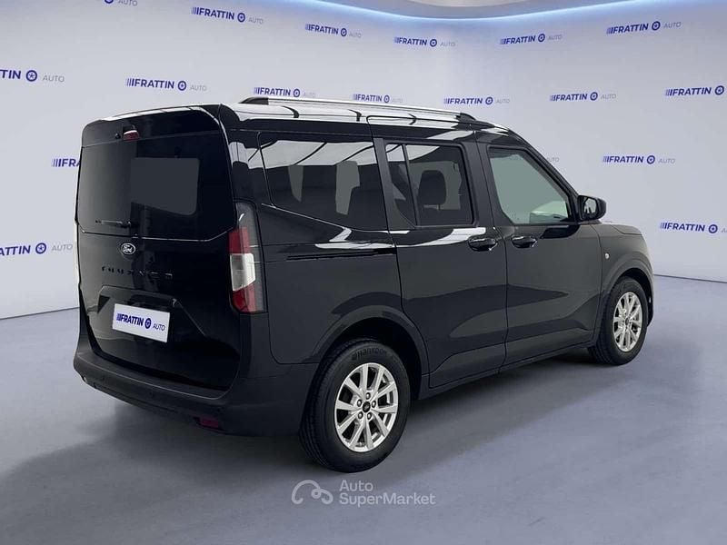 Usata Ford Tourneo Courier Titanium 124 CV (91 kW) 2025 Nero Monovolume