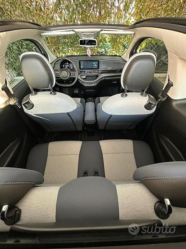 Usata Fiat 500e Icon 86 kW (118 CV) 2020 Cabrio