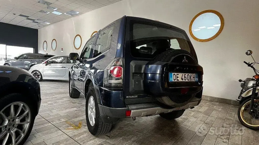 Usata Mitsubishi Pajero Instyle 170 CV (125 kW) 2007 Blu SUV