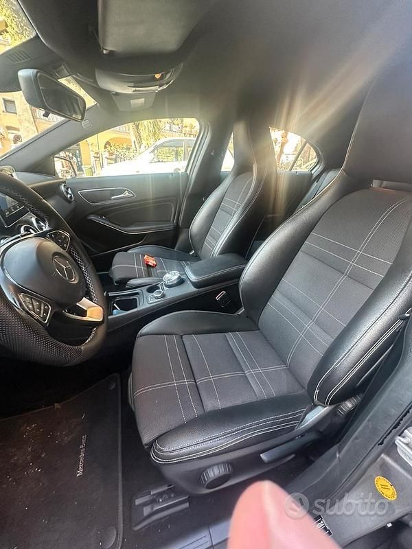 Usata Mercedes A200 2016 Grigio SUV