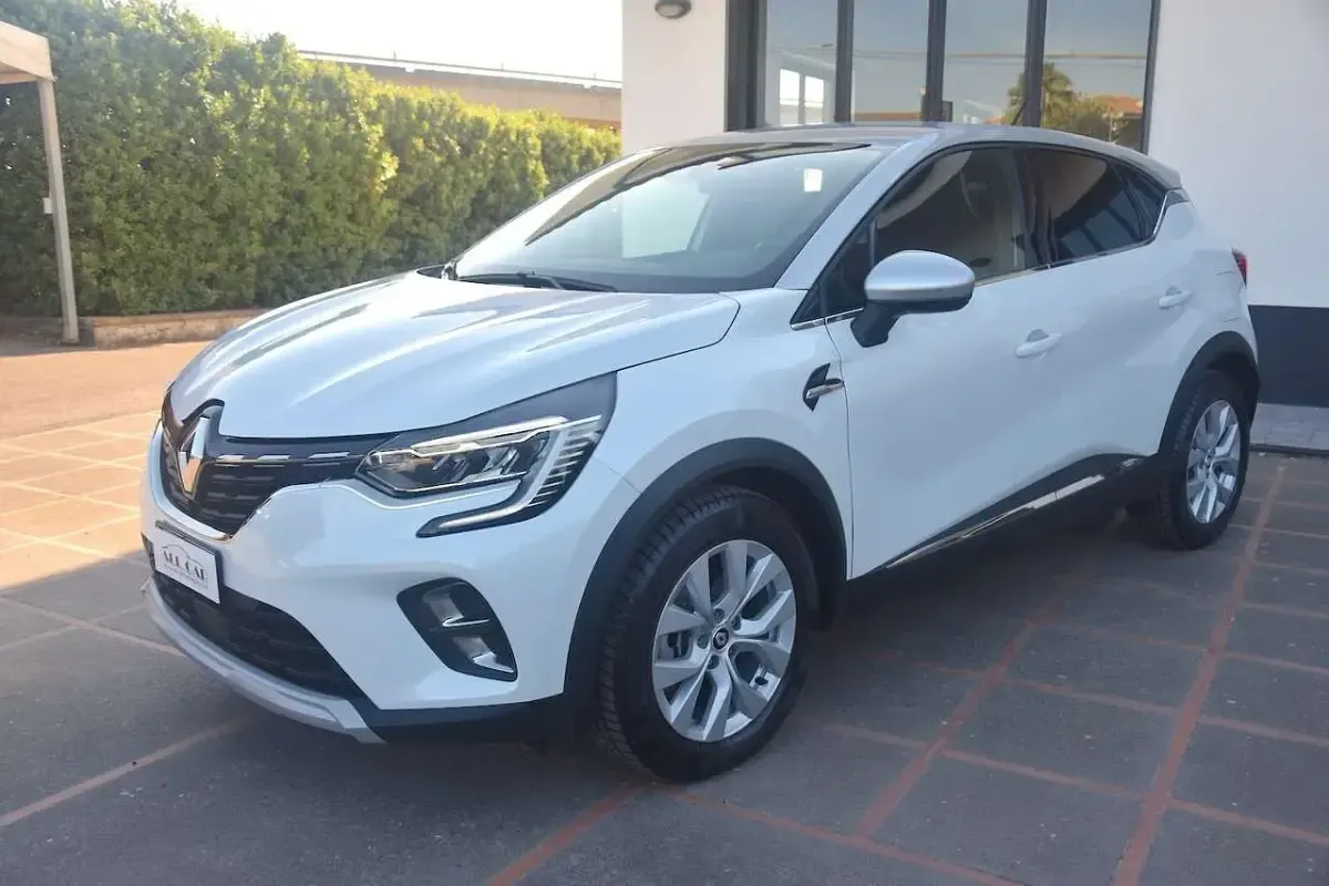 Usata Renault Captur Intens 92 CV (67 kW) 2022 Bianco SUV