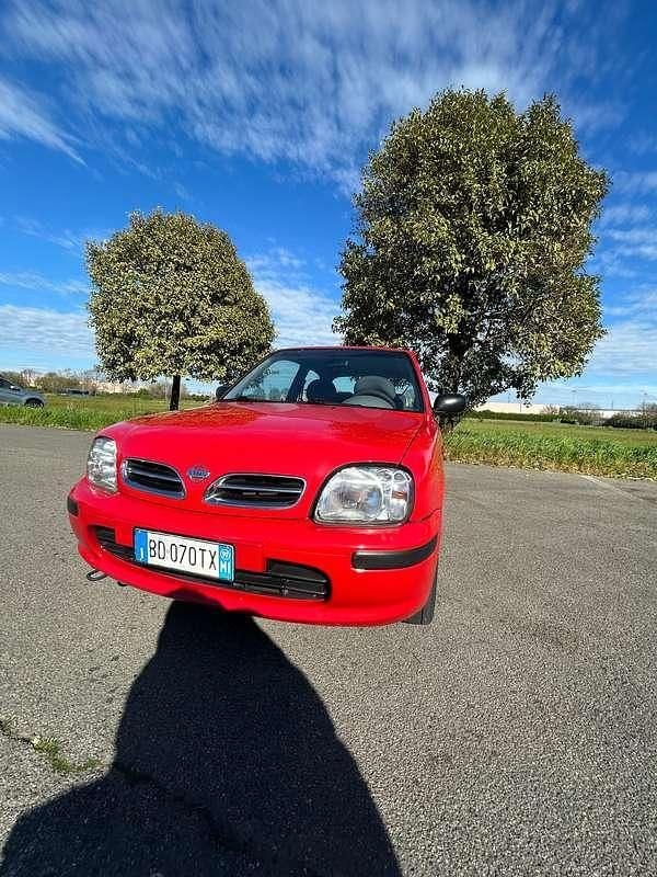 Usata Nissan Micra 54 CV (39 kW) 1999 Rosso Utilitaria