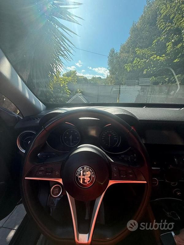 Usata Alfa Romeo Stelvio Executive 190 CV (139 kW) 2018 Nero SUV