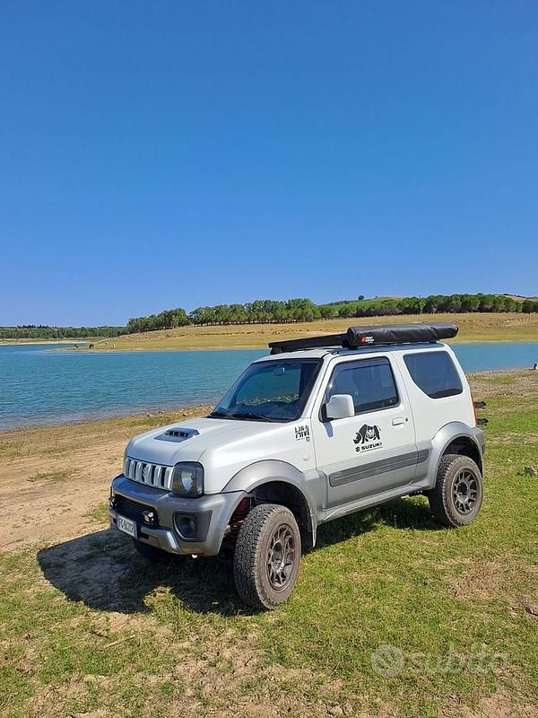 Usata Suzuki Jimny 85 CV (62 kW) 2017 Bianco SUV