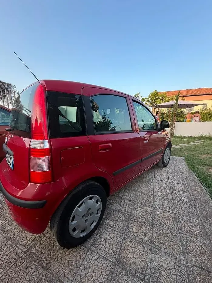Usata Fiat Panda 69 CV (50 kW) 2011 Rosso Utilitaria