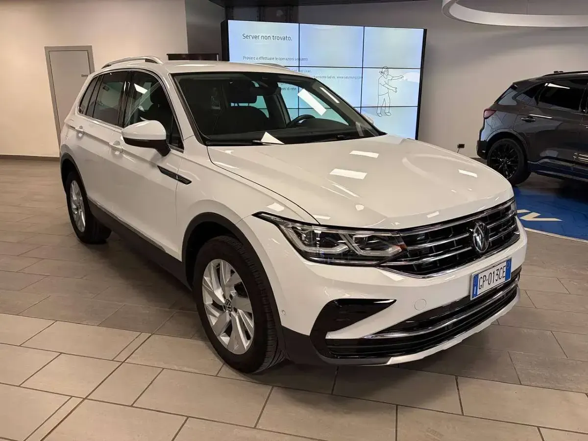 Usata VW Tiguan Elegance 150 CV (110 kW) 2023 Bianco pastello SUV