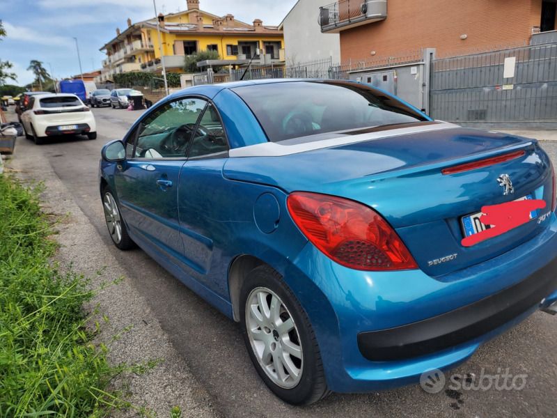 Blu Usata 2012 Peugeot 207 Cabrio | 2500 € (Buon prezzo) - Immagine 1/4