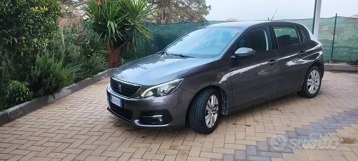 Usata Peugeot 308 131 CV (96 kW) 2019 Berlina