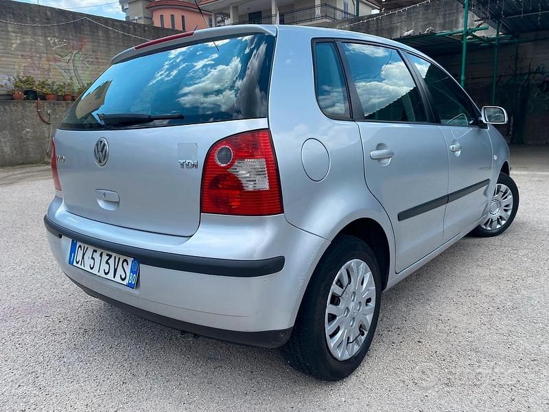 Usata VW Polo 75 CV (55 kW) 2003 Grigio Berlina