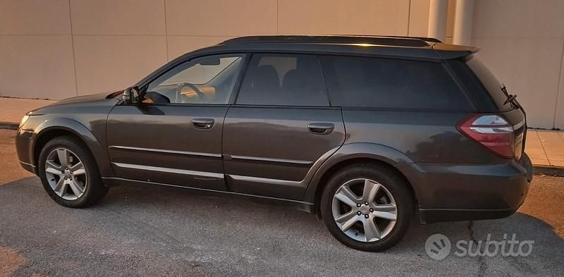 Usata Subaru Outback 2008 Station wagon
