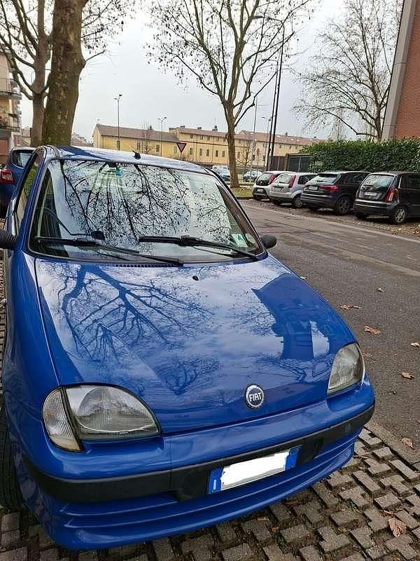 Usata Fiat 600 54 CV (39 kW) 2003 Blu/azzurro Utilitaria