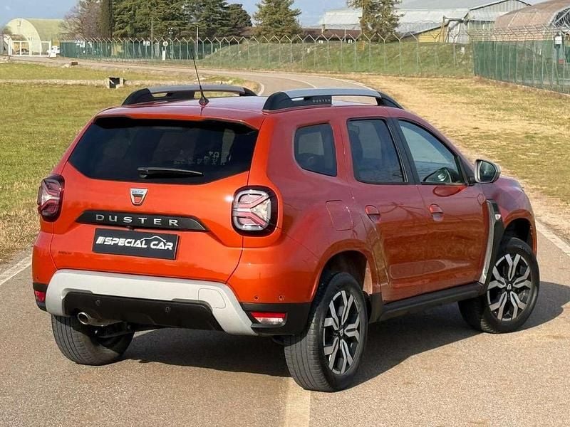 Usata Dacia Duster Prestige 101 CV (74 kW) 2022 Arancione Station wagon