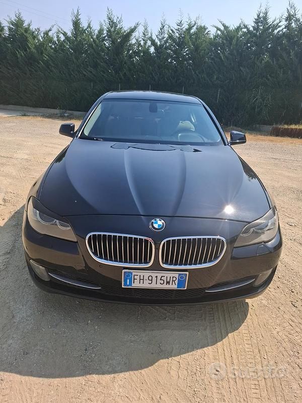 Usata BMW 525 204 CV (150 kW) 2011 Nero Berlina