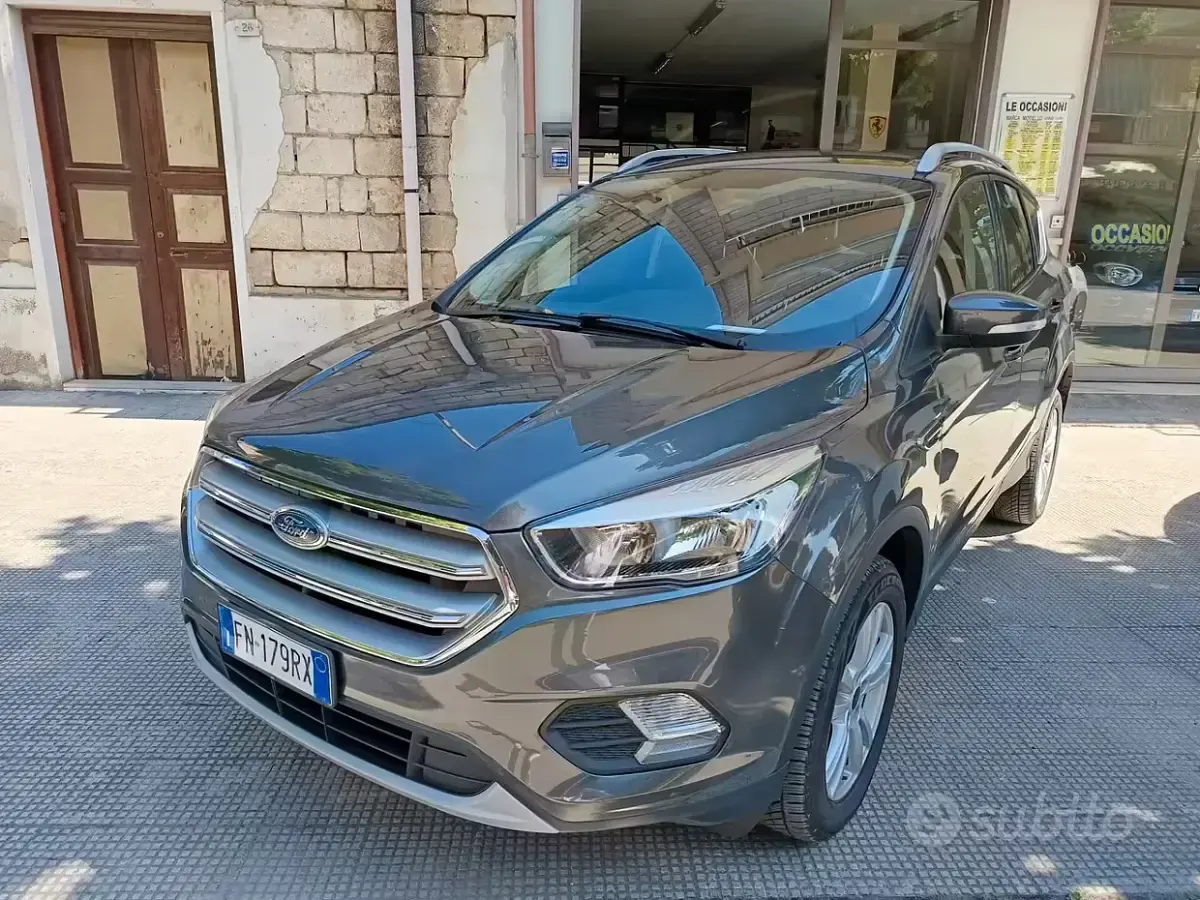 Usata Ford Kuga ST 120 CV (88 kW) 2018 Grigio SUV