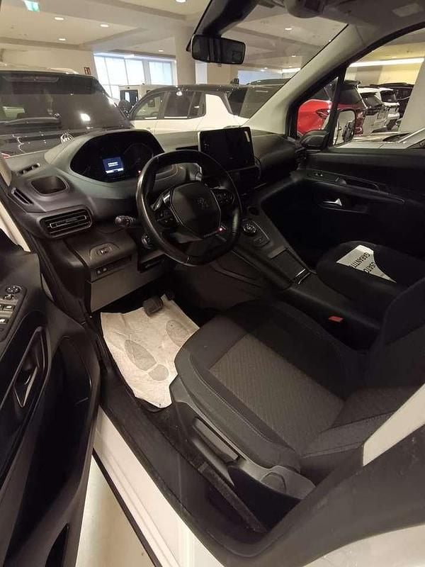 Usata Peugeot Rifter GT-line 131 CV (96 kW) 2020 Bianco Monovolume
