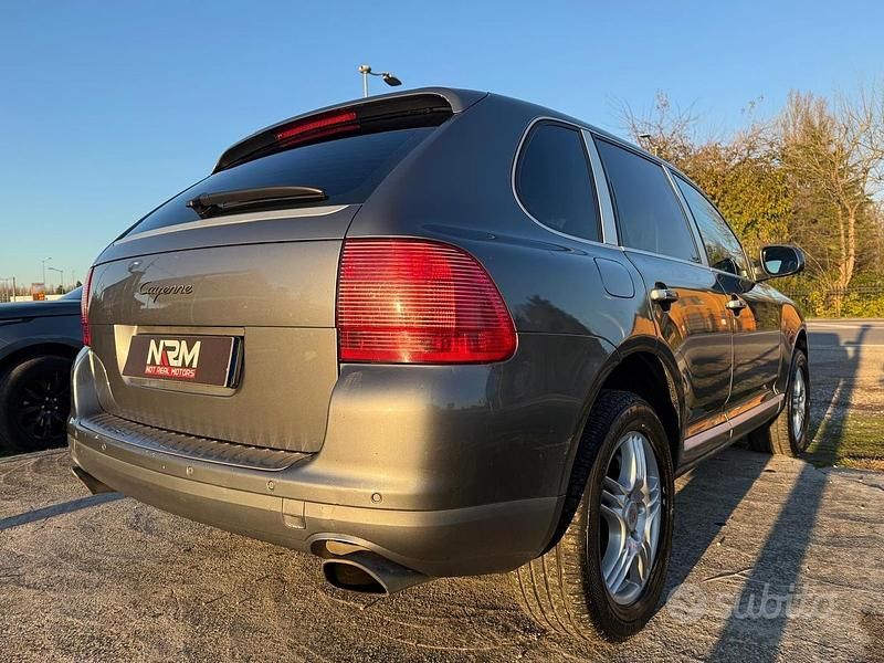 Usata Porsche Cayenne 250 CV (183 kW) 2006 Gray SUV