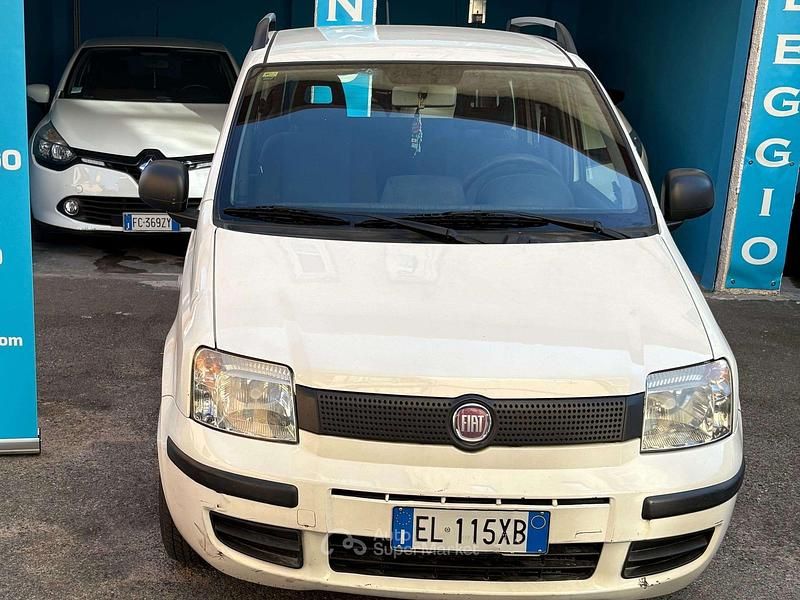 Usata Fiat Panda Emotion 69 CV (50 kW) 2012 Bianco Utilitaria