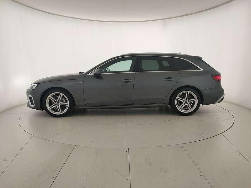 Usata Audi A4 S-Line 204 CV (150 kW) 2024 Grigio daytona perlato Station wagon