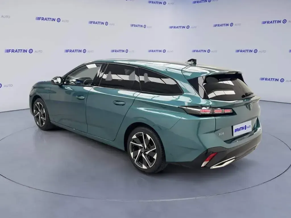 Usata Peugeot 308 Allure 131 CV (96 kW) 2024 Blu avatar [m0bk]  metallizza Station wagon