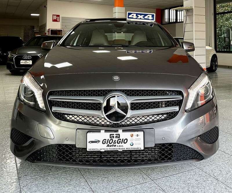 Usata Mercedes A250 211 CV (155 kW) 2014 Argento Berlina