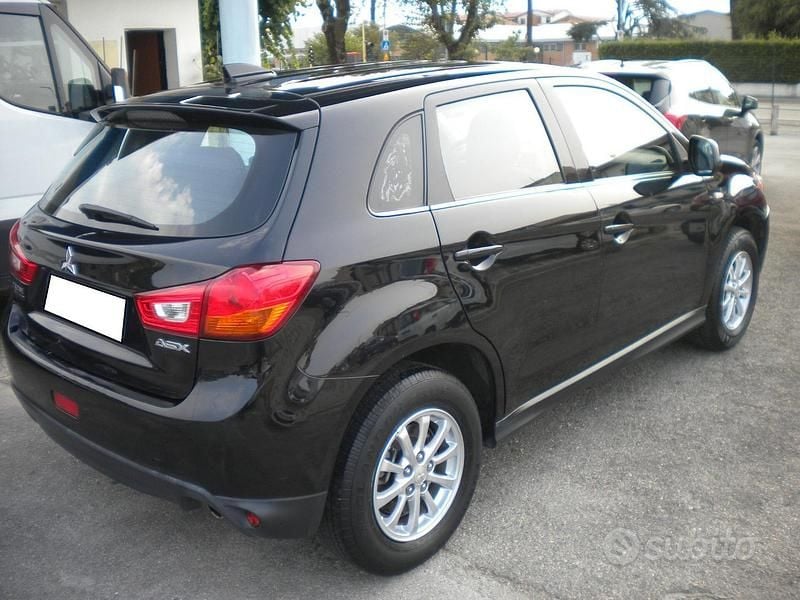 Usata Mitsubishi ASX Inform 114 CV (83 kW) 2017 Nero SUV