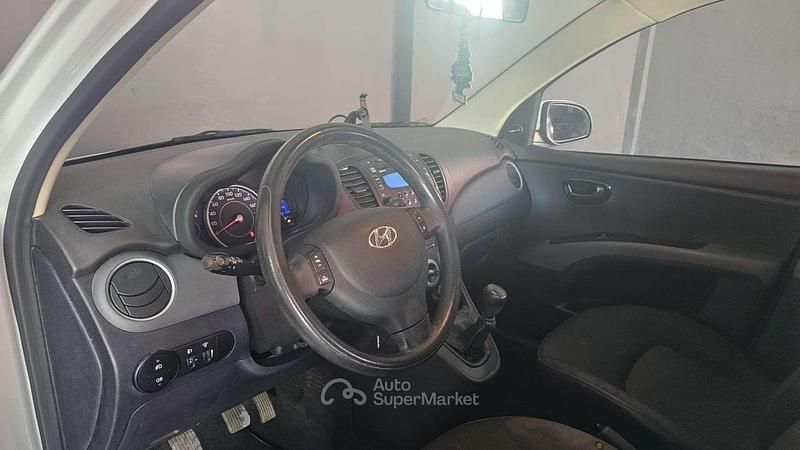 Usata Hyundai i10 Classic 69 CV (50 kW) 2013 Bianco Utilitaria