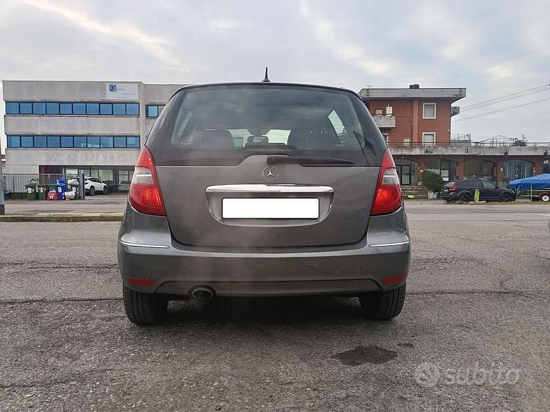 Usata Mercedes A150 95 CV (69 kW) 2009 Berlina
