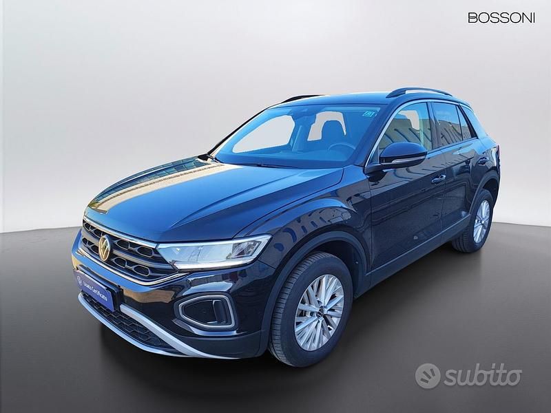 Usata VW T-Roc Style 115 CV (84 kW) 2023 Nero SUV