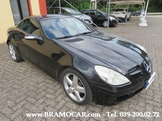 Usata Mercedes SLK200 163 CV (119 kW) 2006 Nero Cabrio