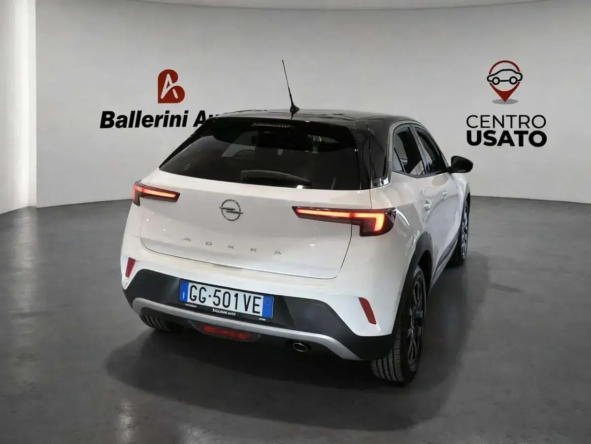 Usata Opel Mokka Elegance 110 CV (80 kW) 2022 Bianco SUV