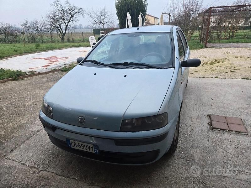 Usata Fiat Punto 60 CV (44 kW) 2002 Utilitaria