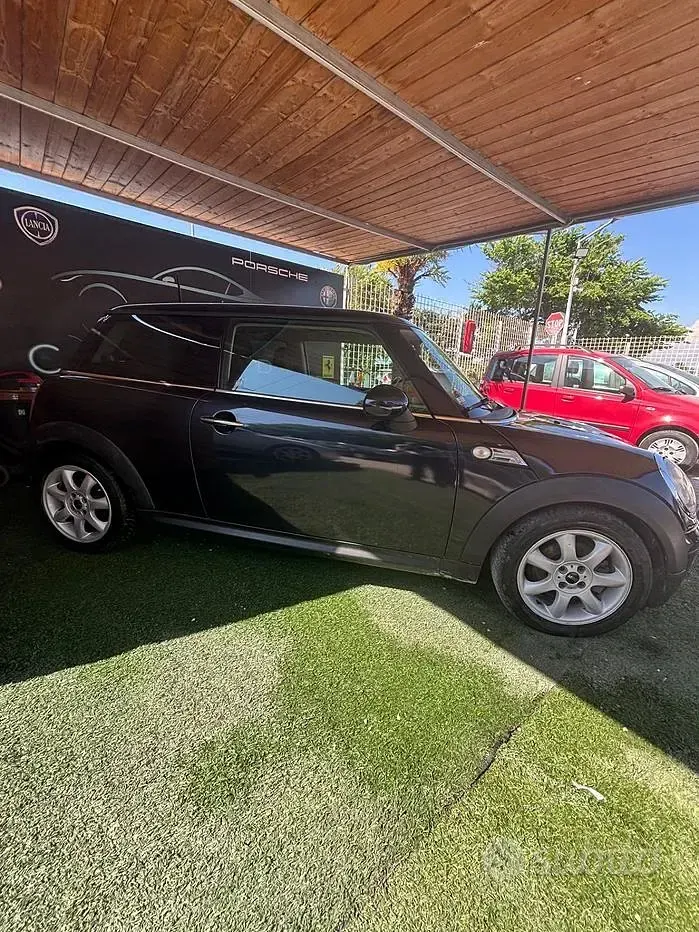Usata Mini ONE 95 CV (69 kW) 2010 Nero Utilitaria