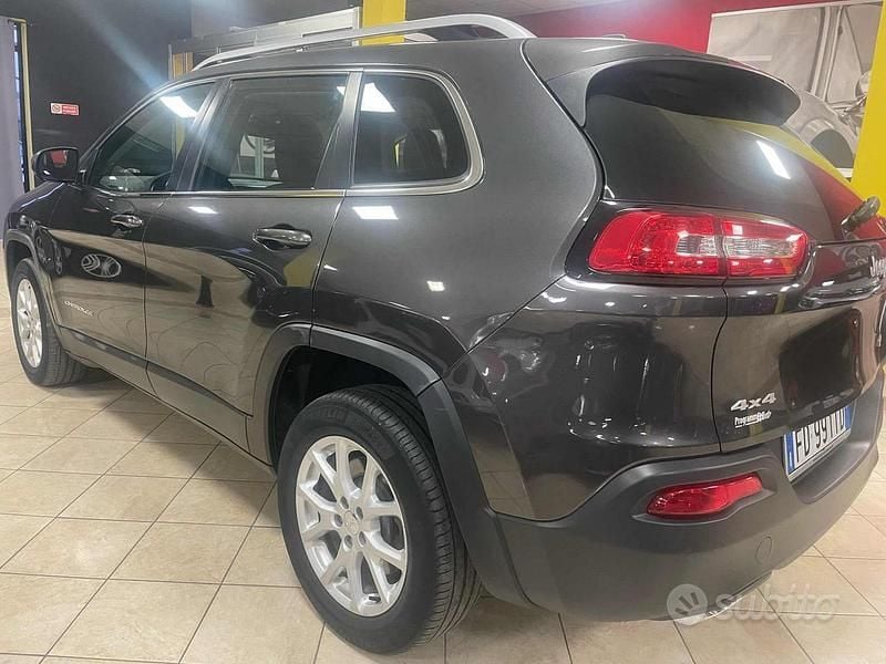 Usata Jeep Cherokee 170 CV (125 kW) 2015 Grigio SUV