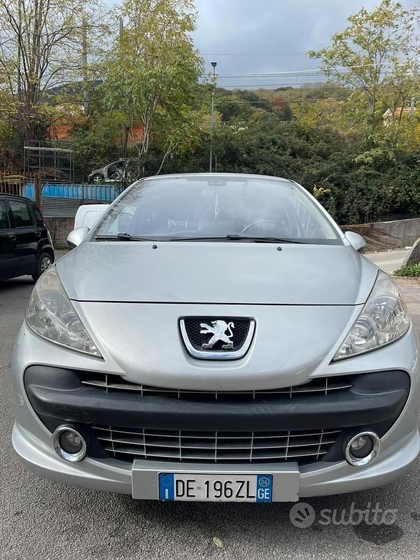 Grigio Usata 2006 Peugeot 207 Filou Tre volumi | 2000 € (Buon prezzo) - Immagine 1/4