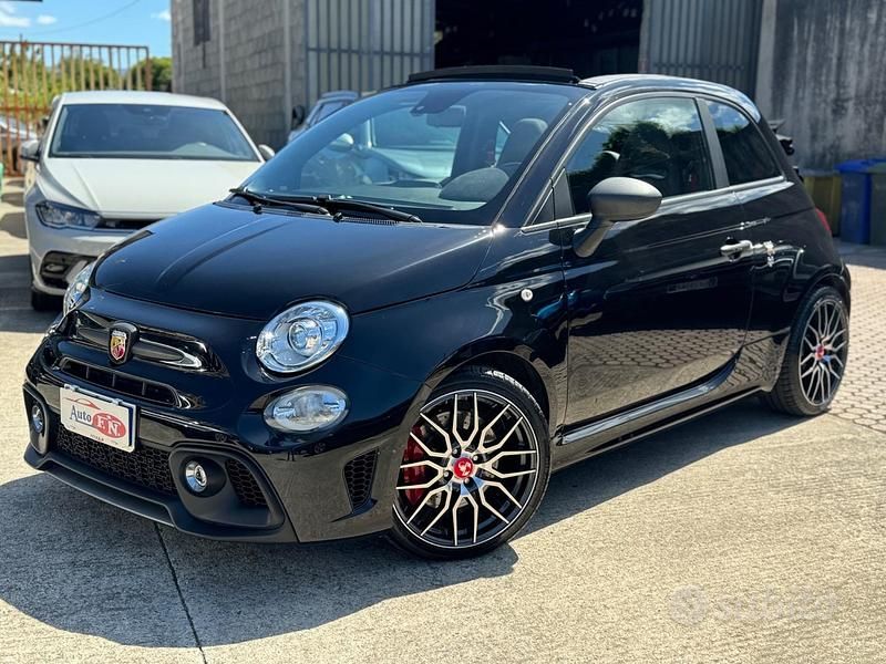 Nero Usata 2021 Abarth 595C Competizione Cabrio | 25.200 € (Cara) - Immagine 1/4