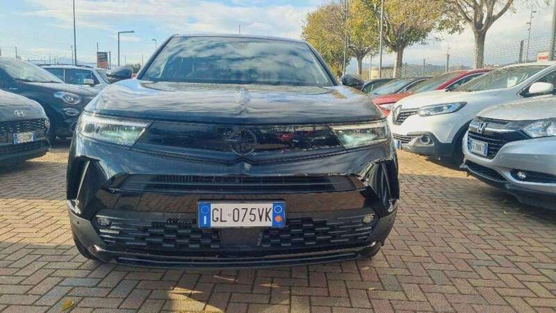 Nero Usata 2023 Opel Mokka SUV | 20.900 € (Buon prezzo) - Immagine 1/4