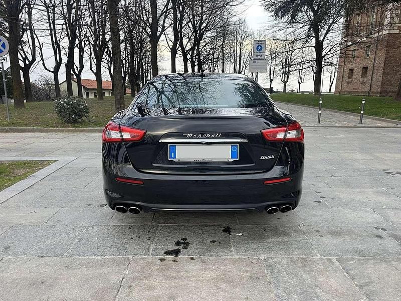 Usata Maserati Ghibli GranLusso 250 CV (183 kW) 2018 Nero Berlina